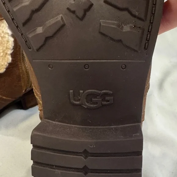 NWOT UGG Blayre II Shearling Leather Booties – Size 8 - Picture 4 of 16